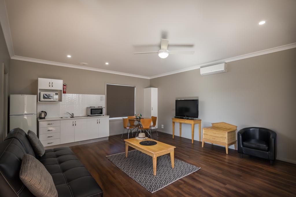 Akuna Motor Inn And Apartments Dubbo Zewnętrze zdjęcie