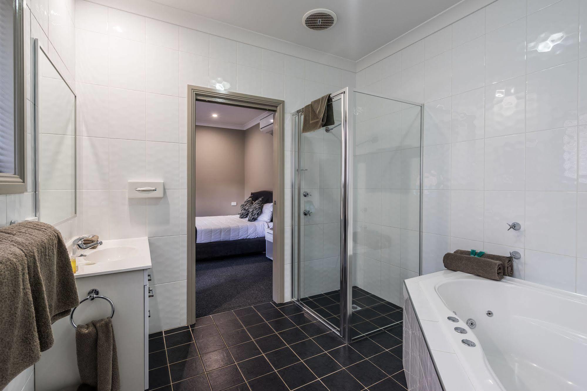 Akuna Motor Inn And Apartments Dubbo Zewnętrze zdjęcie