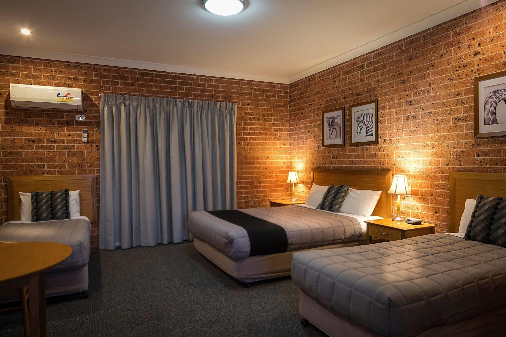 Akuna Motor Inn And Apartments Dubbo Zewnętrze zdjęcie