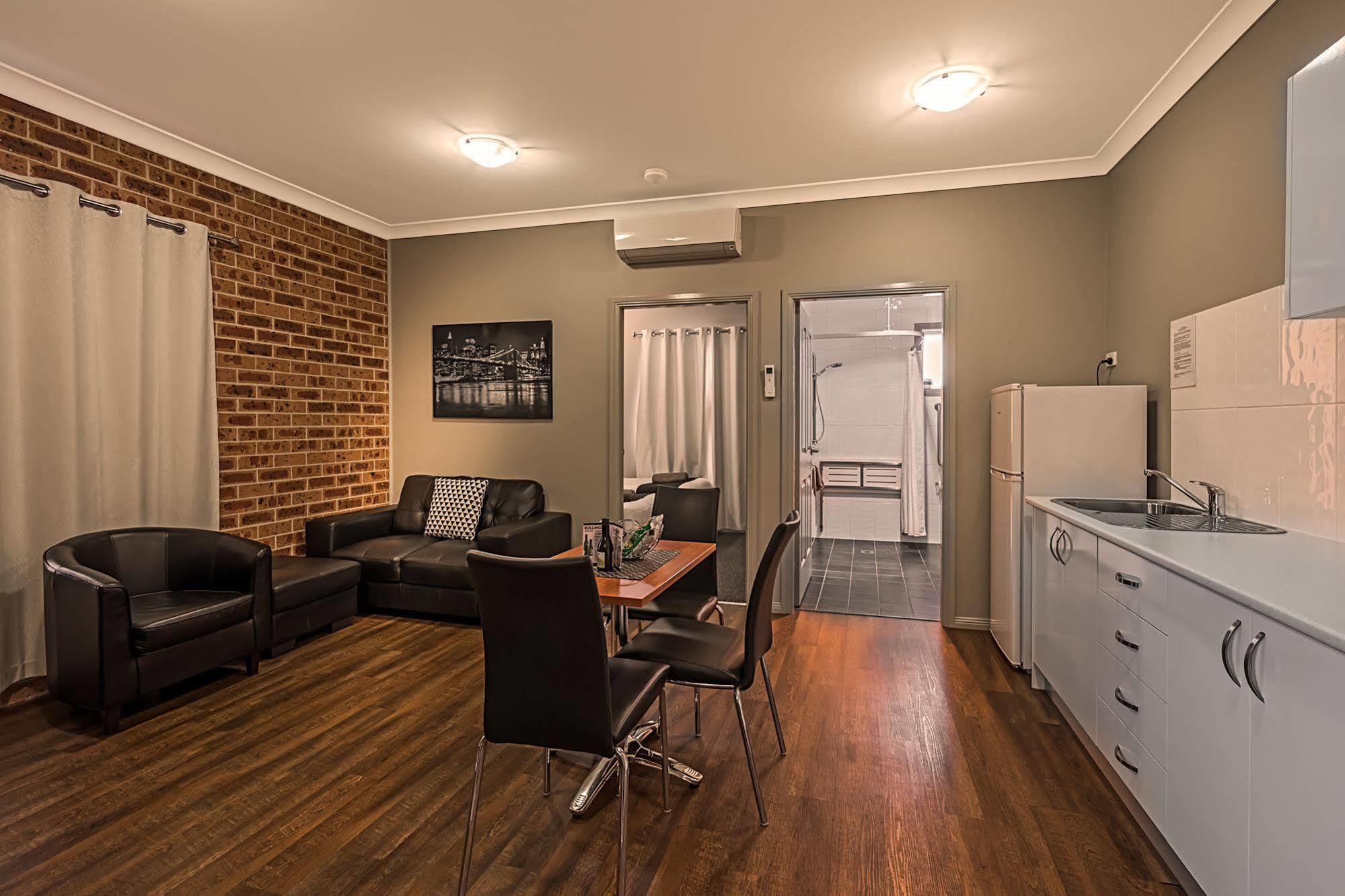 Akuna Motor Inn And Apartments Dubbo Zewnętrze zdjęcie